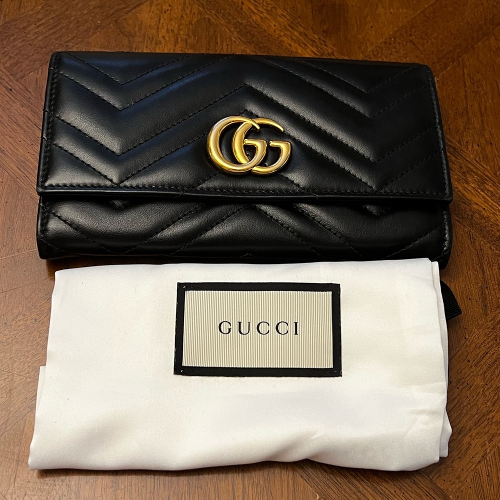 Gucci “GG MARMONT CONTINENTAL WALLET” Black quilted leather NICE!